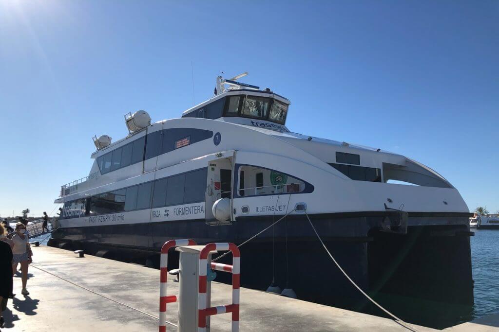 ibiza_boat