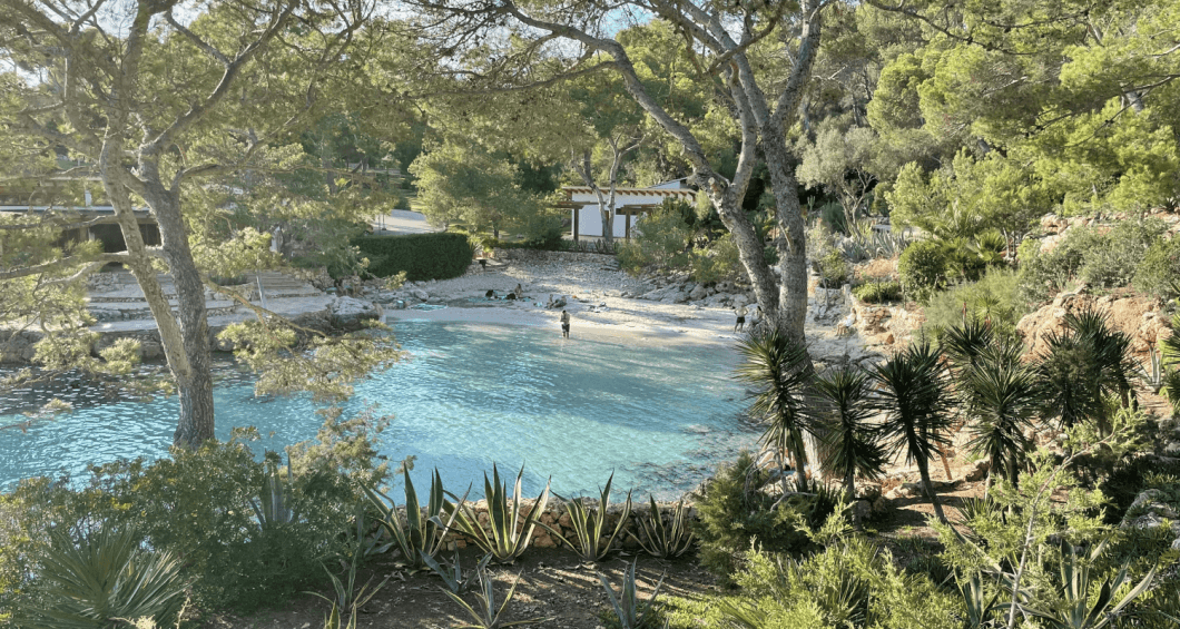 Cala Mitjana