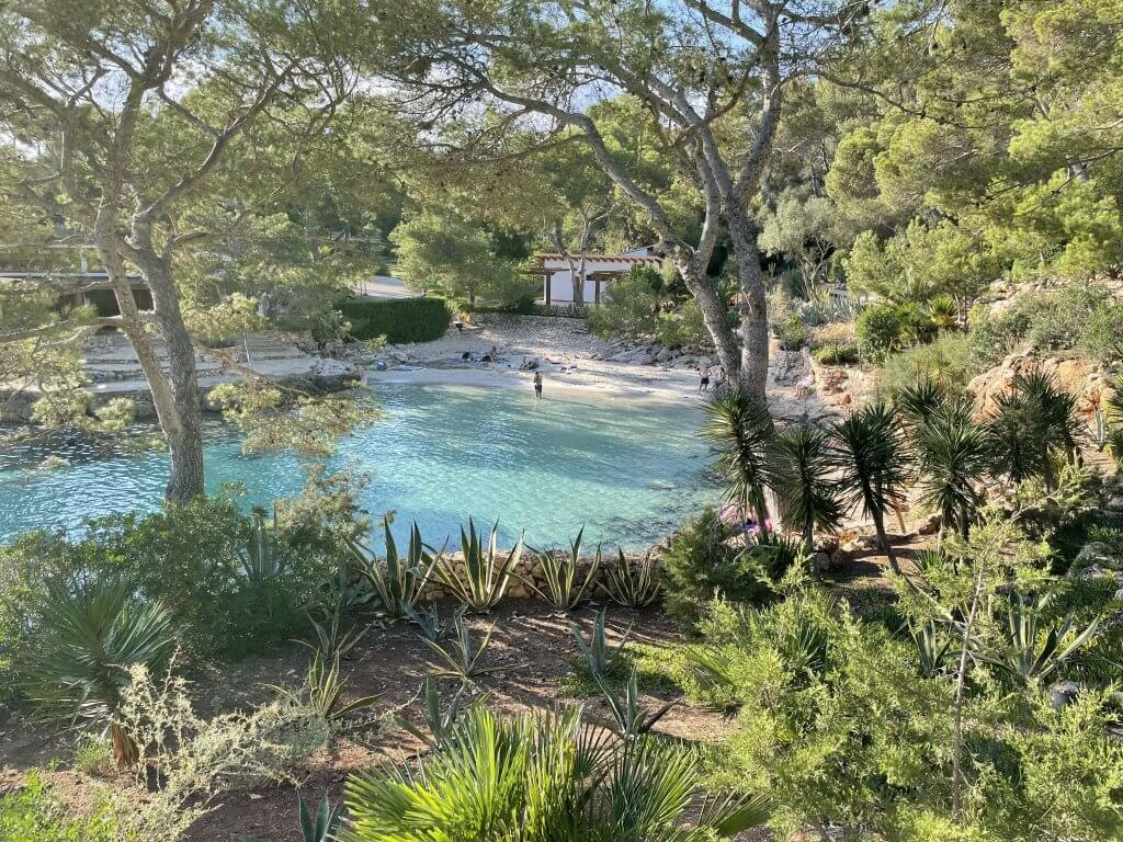 Cala Mitjana
